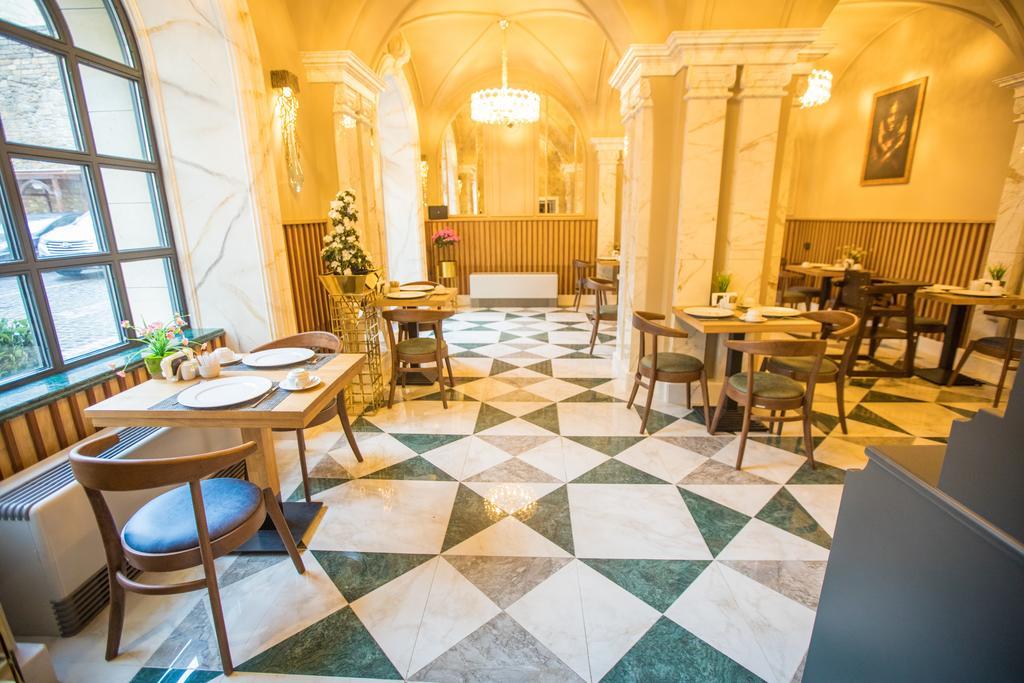 Promenade Hotel Baku Luaran gambar Restaurant