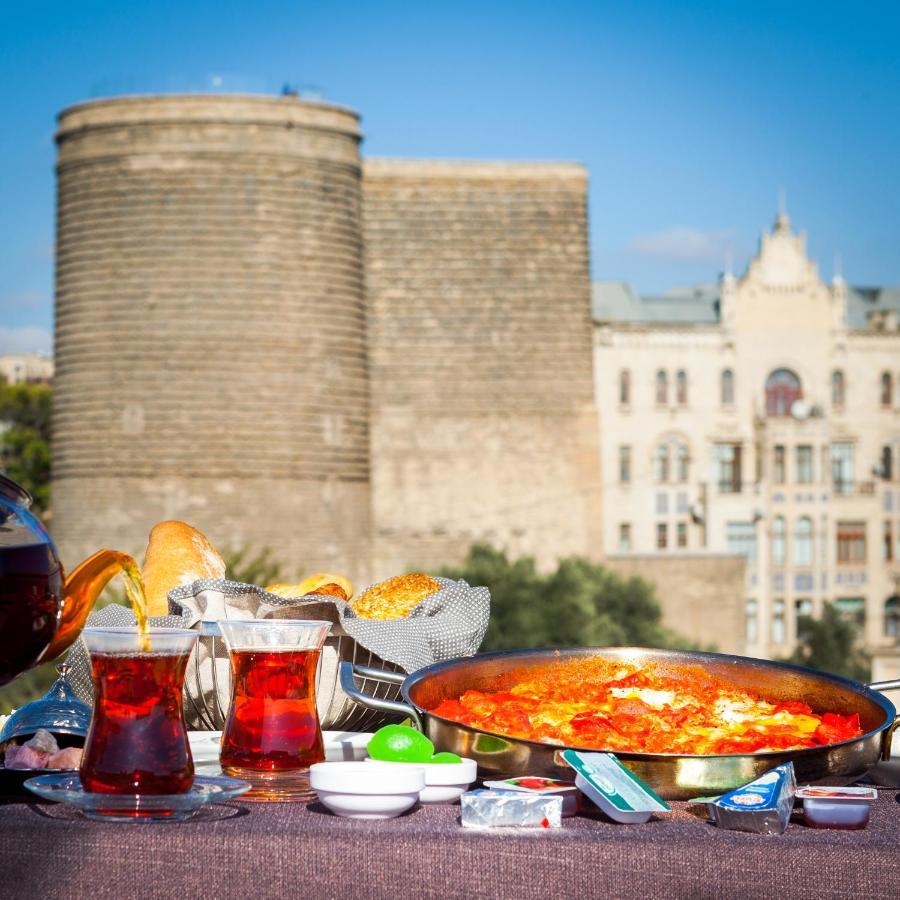 Promenade Hotel Baku Luaran gambar Azeri cuisine