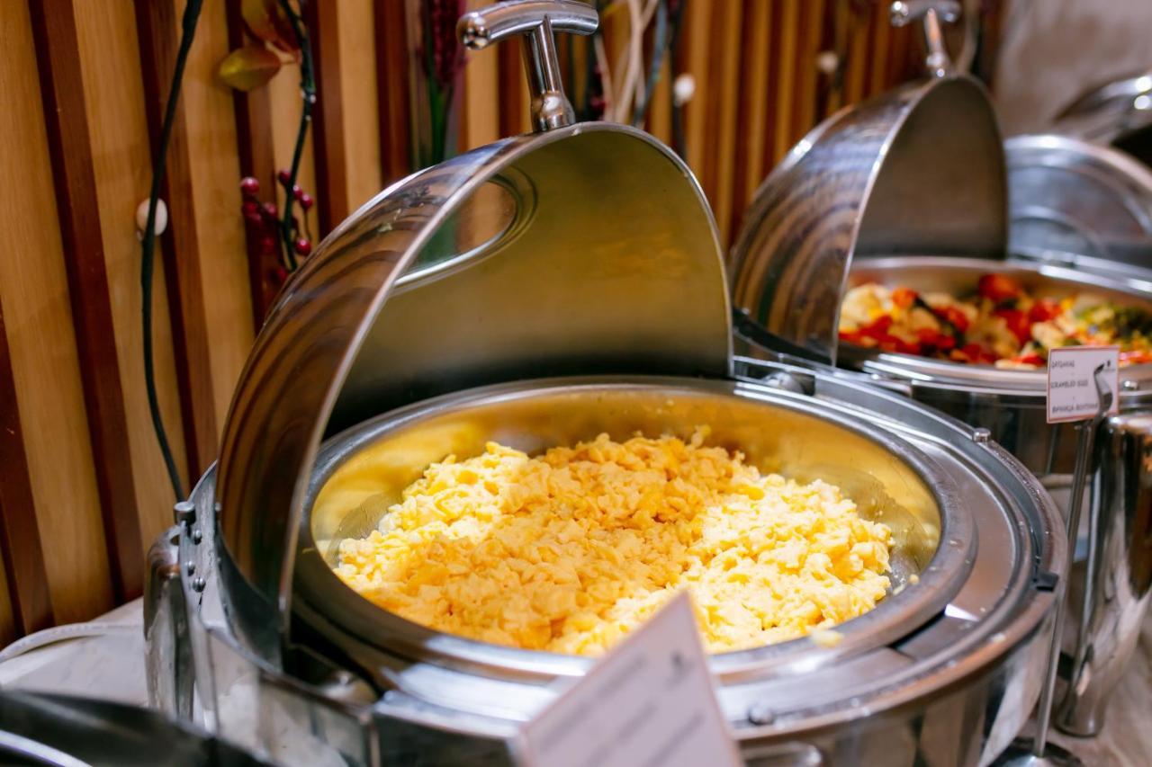 Promenade Hotel Baku Luaran gambar Scrambled eggs